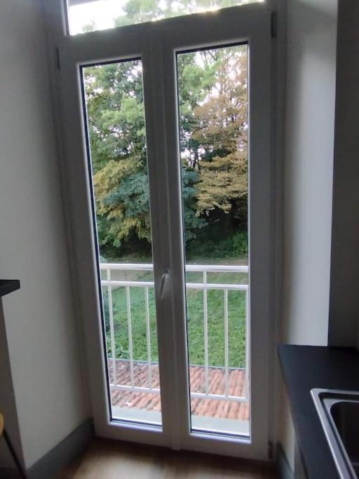 Le Grand Montjoux Apartman Besançon Kültér fotó